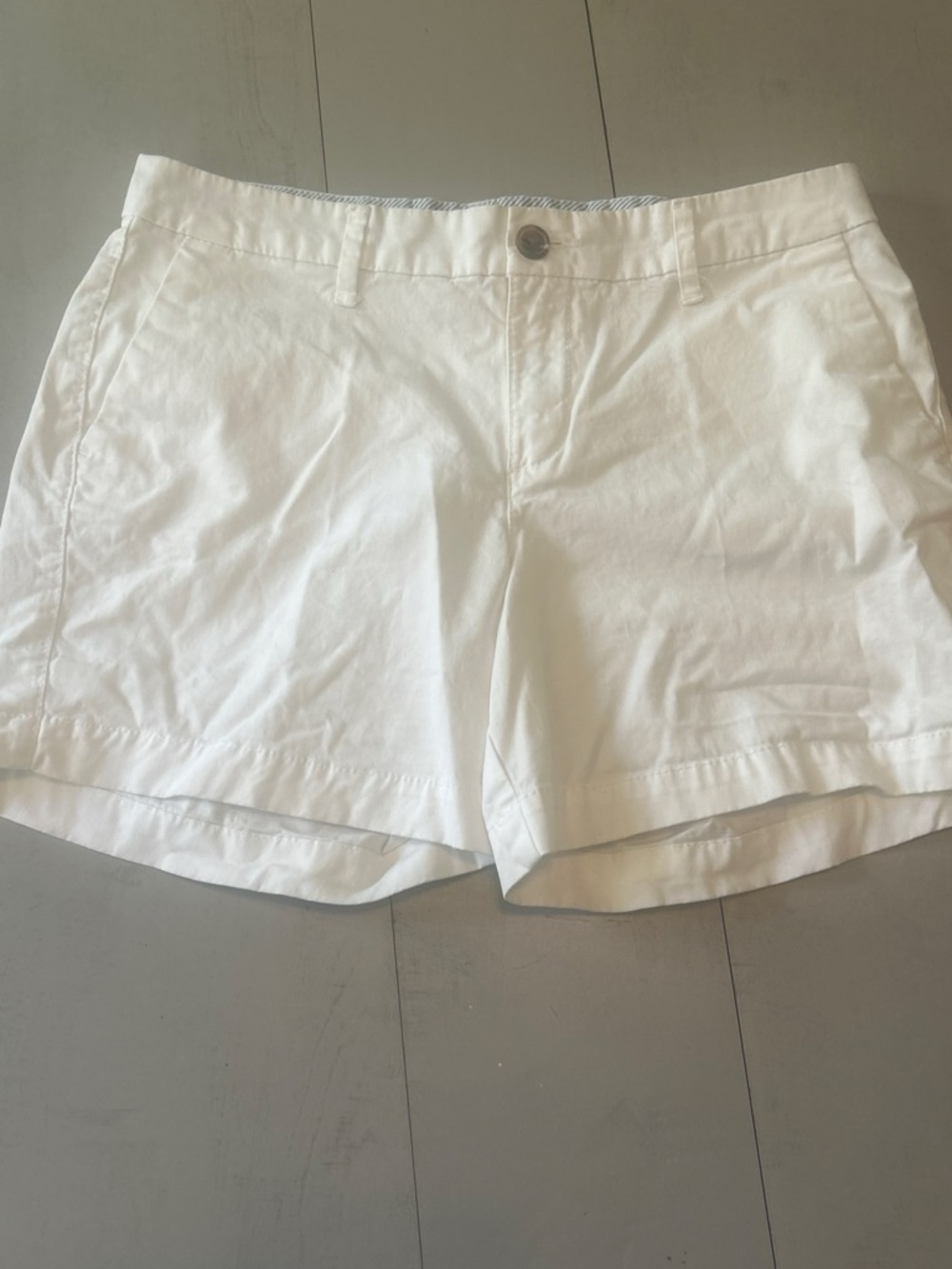 Old Navy White Women's Chino Shorts